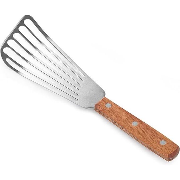New Star Foodservice 43068 Wood Handle Fish Spatula 6.5 Blade Silver